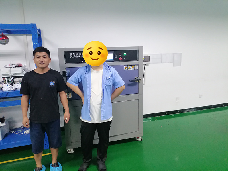 東莞中誼儀器：深耕檢測儀器領(lǐng)域，以紫外老化試驗(yàn)箱助力奔圖電子開拓全球市場